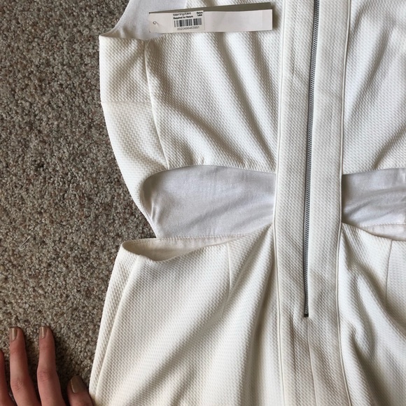 SHOP CLOSING / FINAL PRICE: !NWT! White Cocktail Dress - Picture 4 of 8